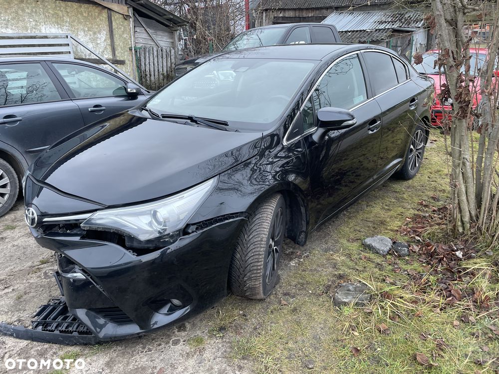 Toyota Avensis 2.0 Premium MS - 12