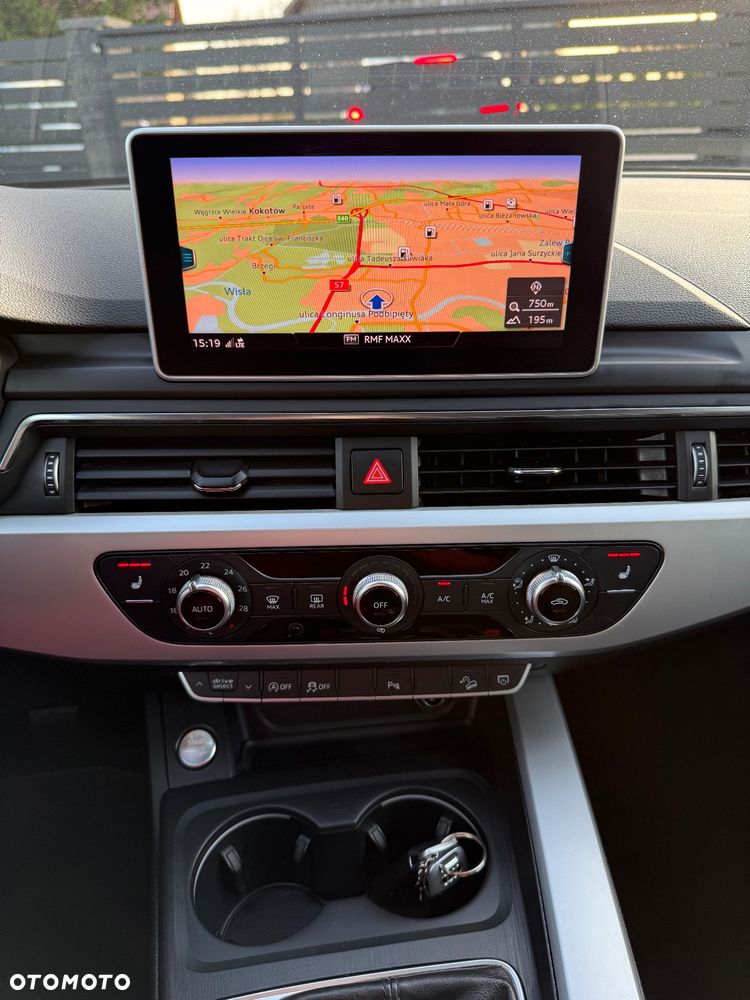 Audi A4 Allroad 2.0 TDI Quattro - 24