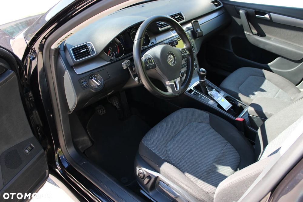 Volkswagen Passat 1.6 TDI BlueMotion - 6