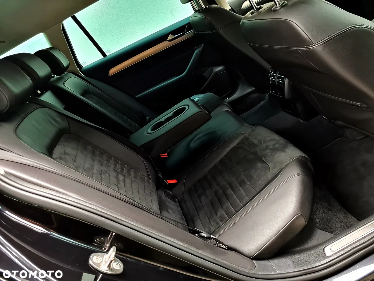Volkswagen Passat 2.0 TDI Bi-Turbo BMT 4Mot Highline DSG - 23
