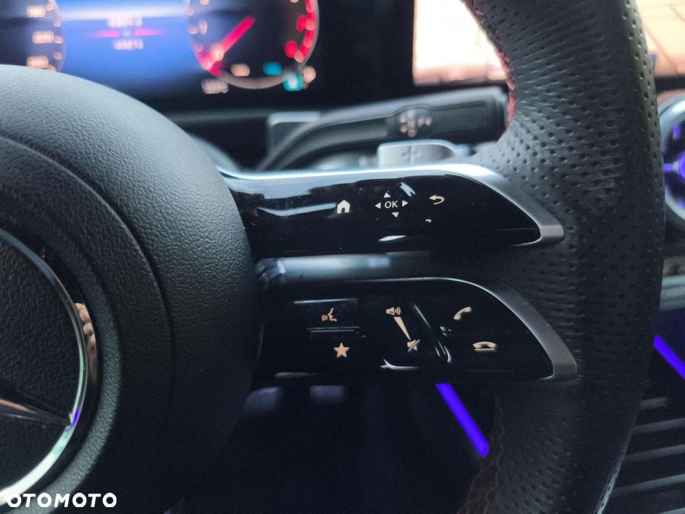 Mercedes-Benz GLB - 15