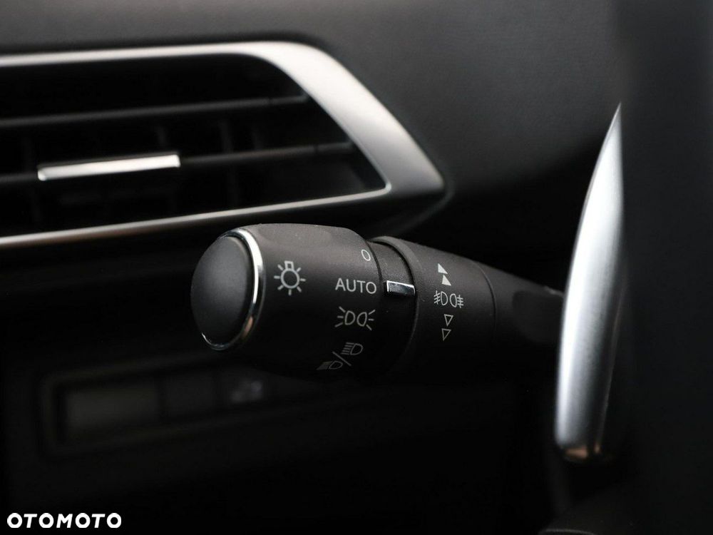 Peugeot 3008 PureTech 130 Stop & Start GPF EAT8 Allure Business-Paket - 35