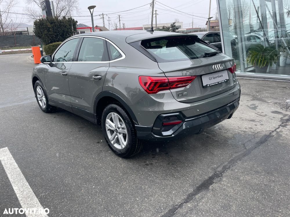 Audi Q3 2.0 35 TDI S tronic Basic - 7