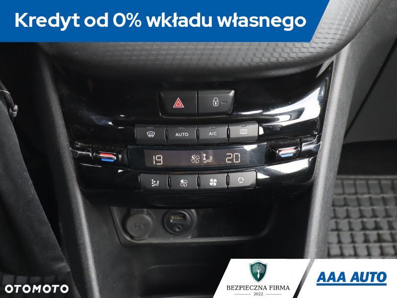 Peugeot 2008 - 14
