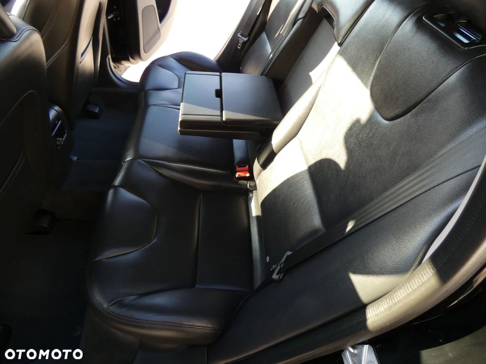 Volvo XC 60 D5 AWD Geartronic Summum - 31