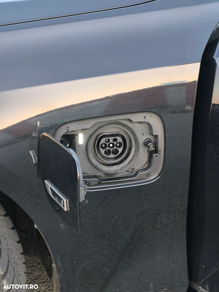 BMW Seria 3 320e AT PHEV - 37