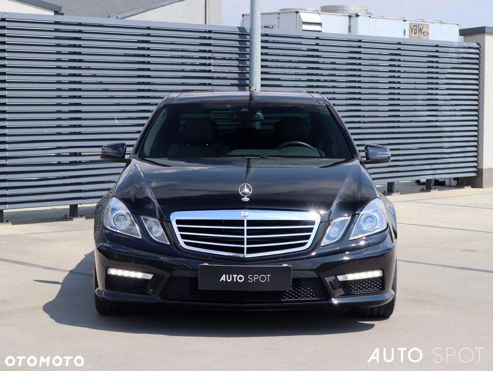 Mercedes-Benz Klasa E 63 AMG AMG Speedshift 7G-MCT - 14