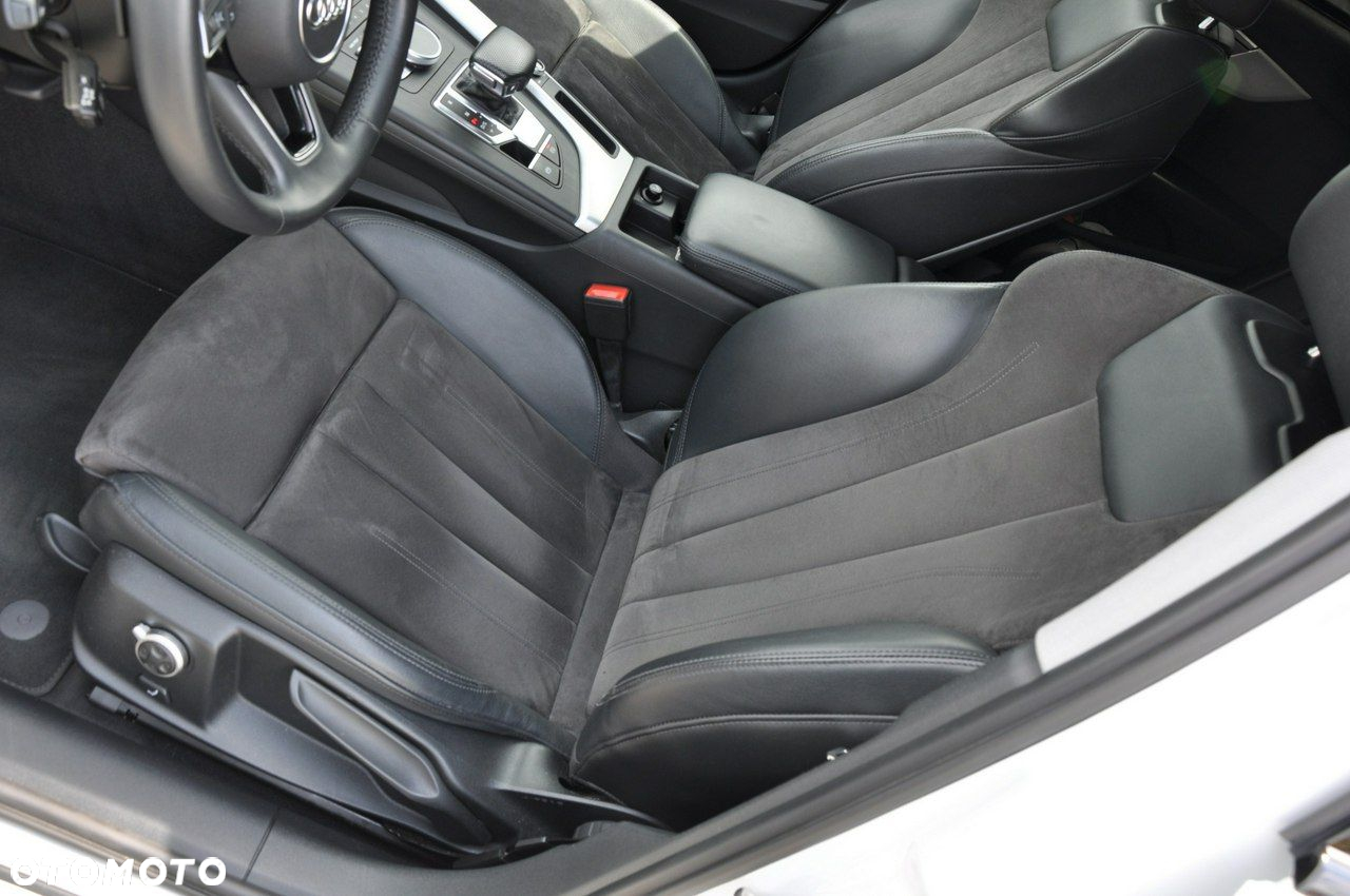 Audi A4 40 TDI S Line S tronic - 16