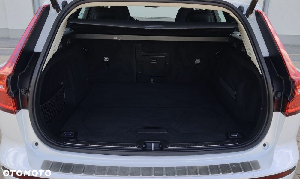 Volvo V60 T6 AWD Recharge Geartronic Inscription - 10