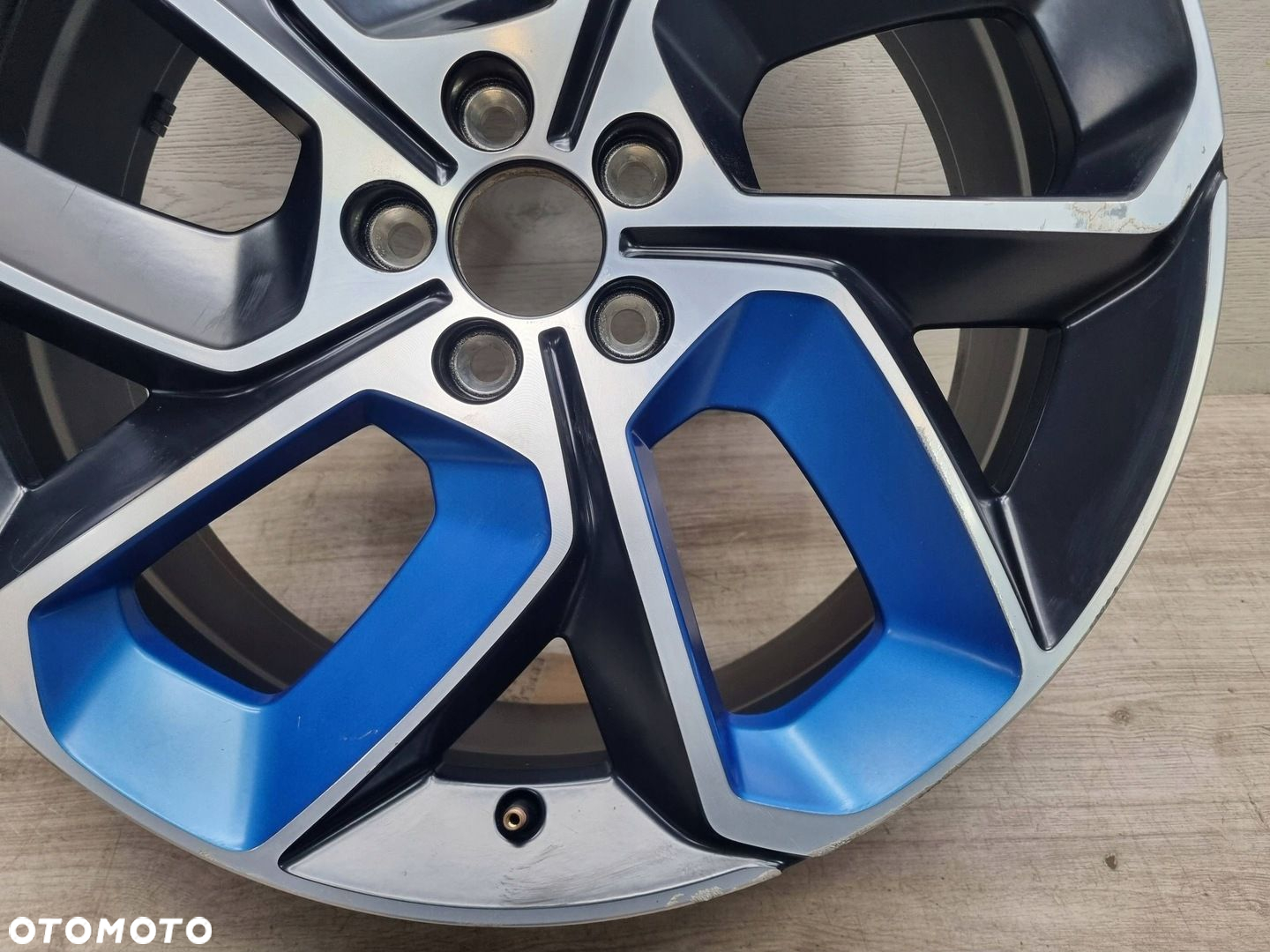 Felga Lynk XC60 XC70 XC90 8.0Jx20H2 Et52 5x108 8889684976 - 7