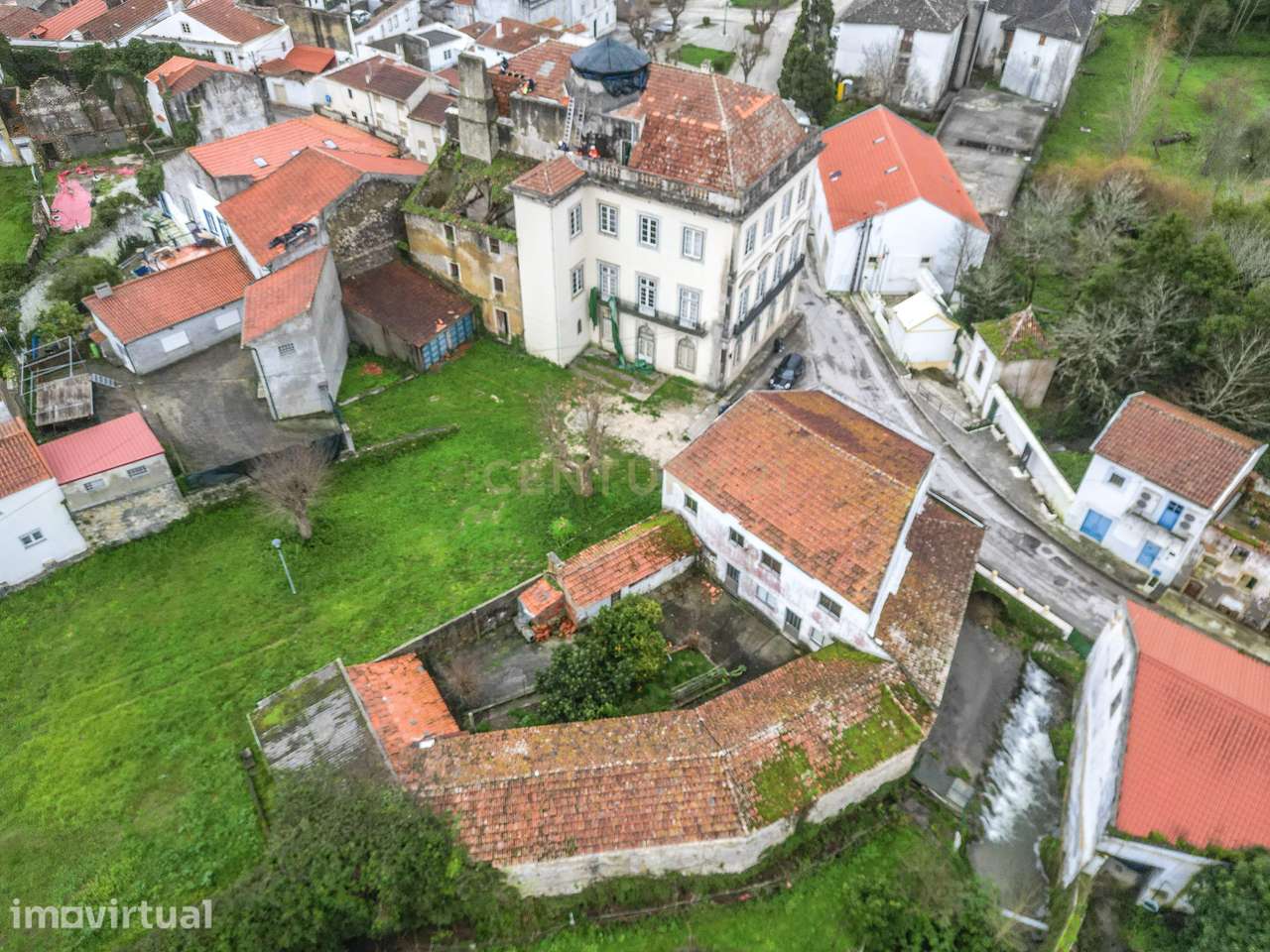 Maiorca: Espaço Único para Projeto de Restauração, AL ou Habitação - Grande imagem: 3/33