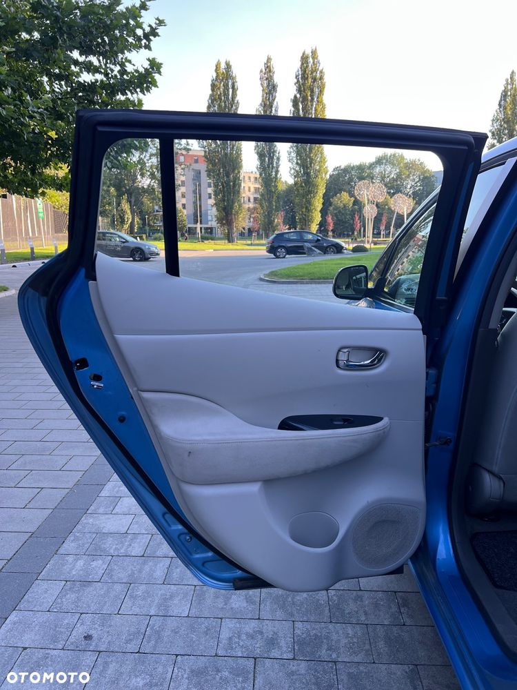 Nissan Leaf 24 kWh (mit Batterie) Tekna - 17