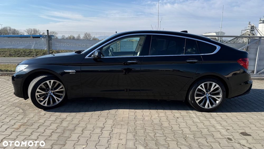 BMW 5GT 530d xDrive - 13