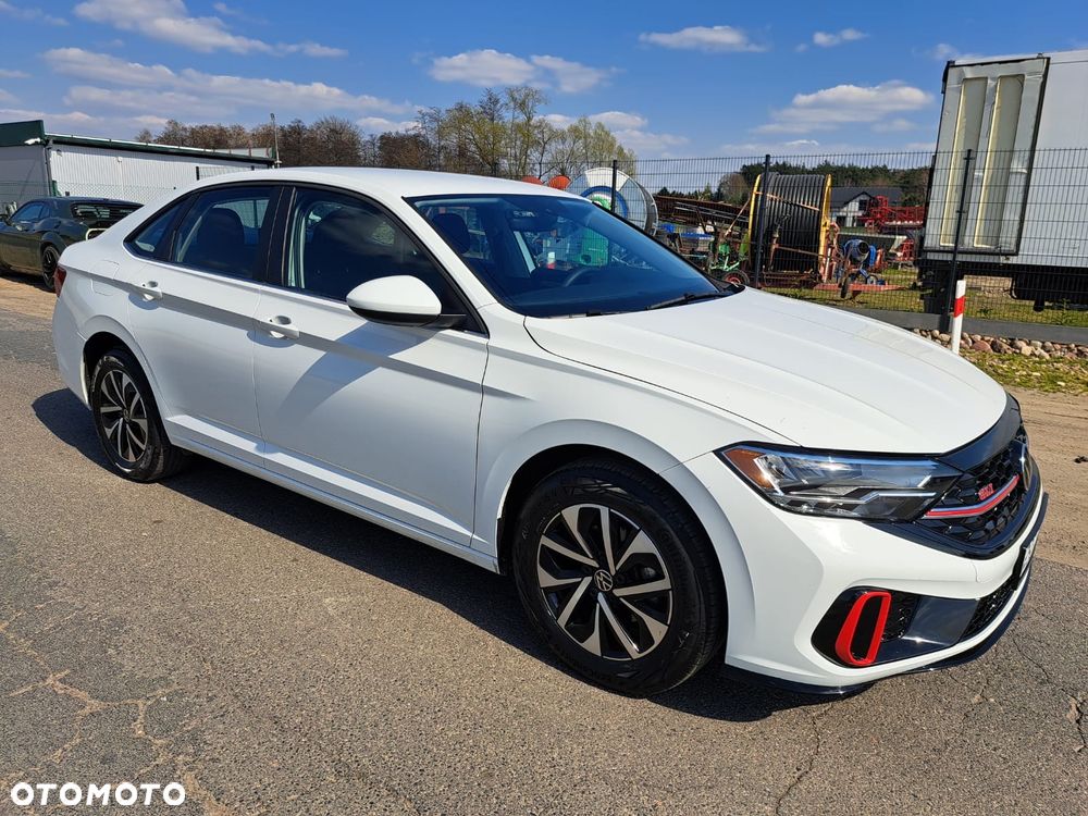 Volkswagen Jetta - 7