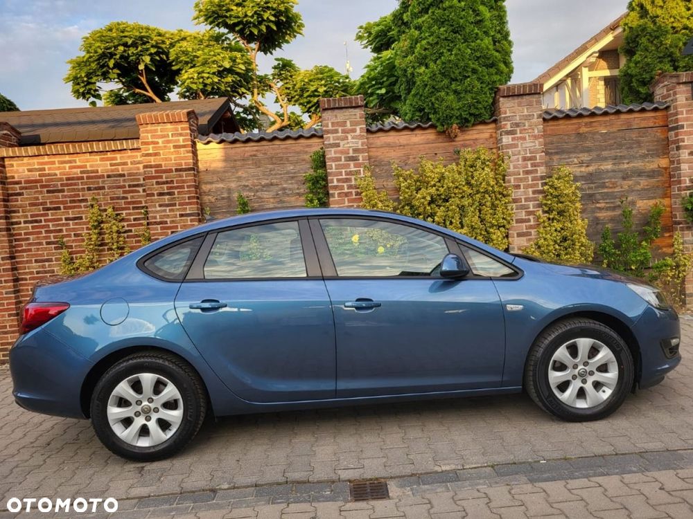 Opel Astra - 8