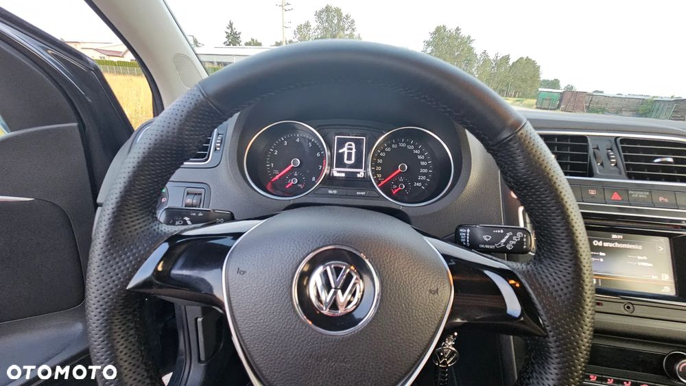 Volkswagen Polo 1.0 Comfortline - 6