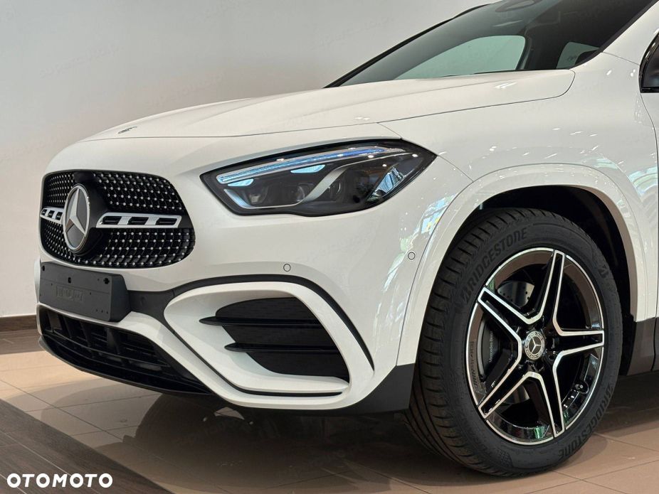 Mercedes-Benz GLA 200 AMG Line - 7