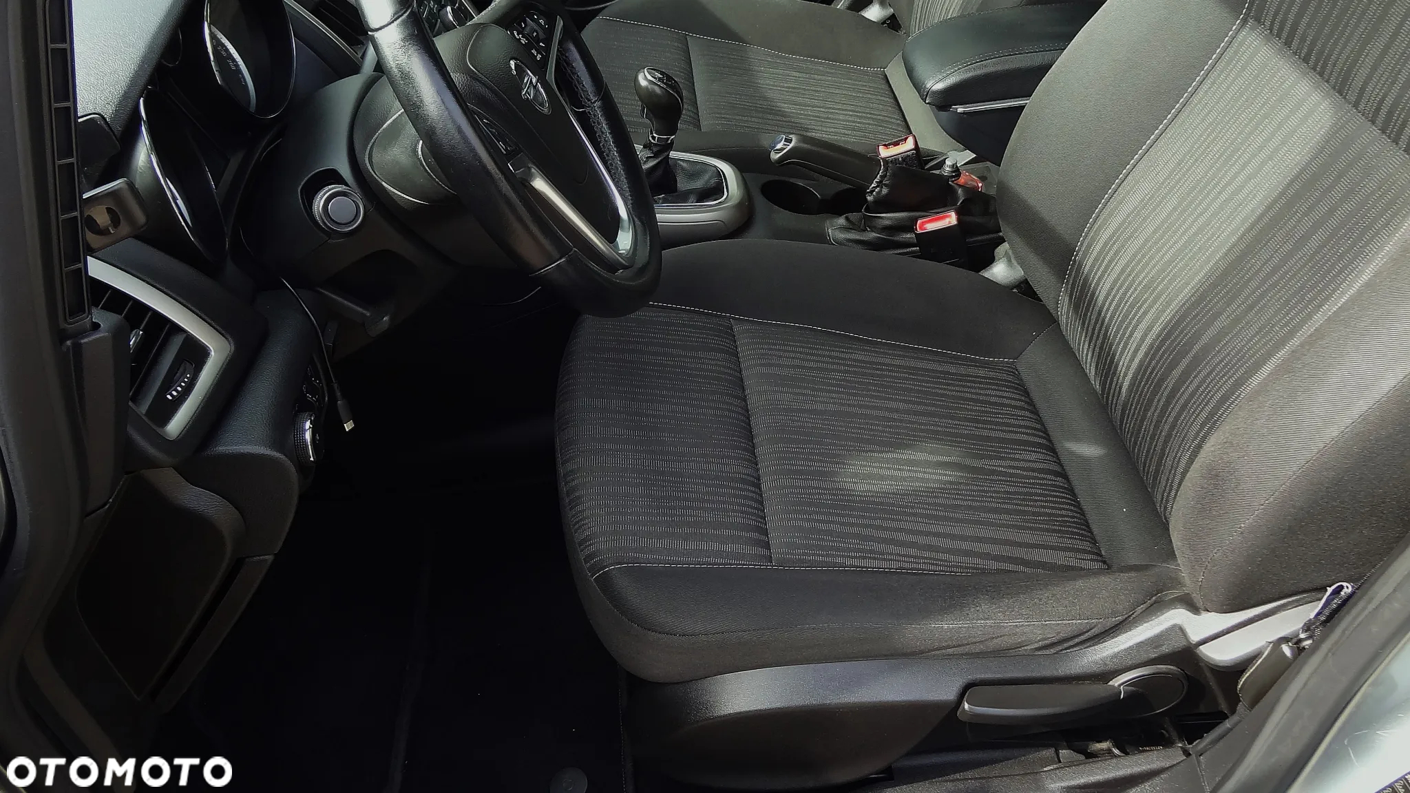 Opel Astra 1.6 Sports Tourer - 10