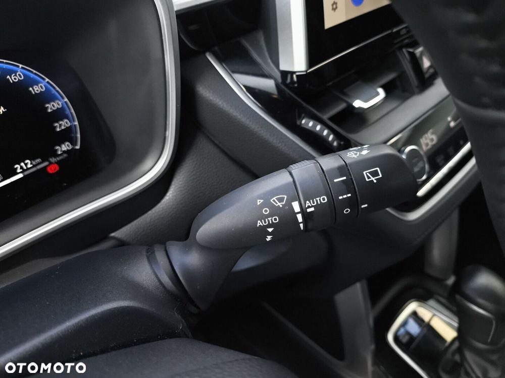Toyota Corolla Cross - 17