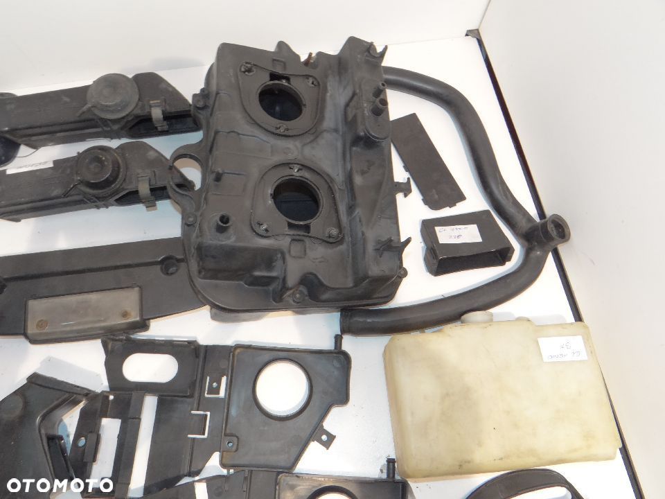 GL 1500 Goldwing blotnik nadkole owiewka boczek pokrywa kufra plastik wypełnienie airbox H2154 - 6