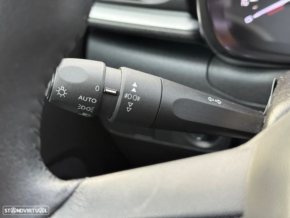 Citroën C3 1.2 PureTech Shine Pack - 11