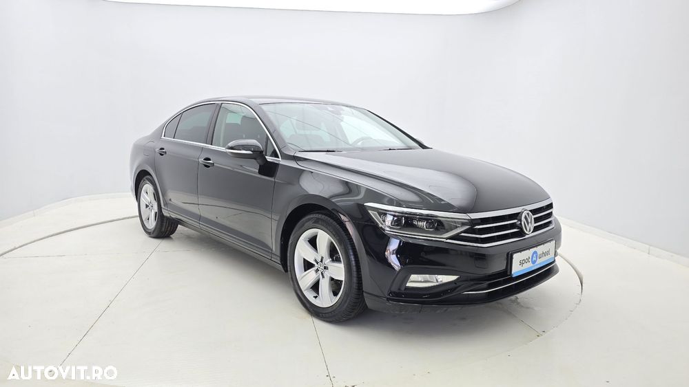 Volkswagen Passat 2.0 TDI DSG Comfortline - 4
