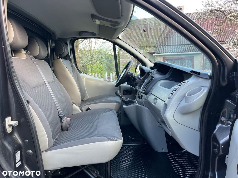 Opel VIVARO - 9