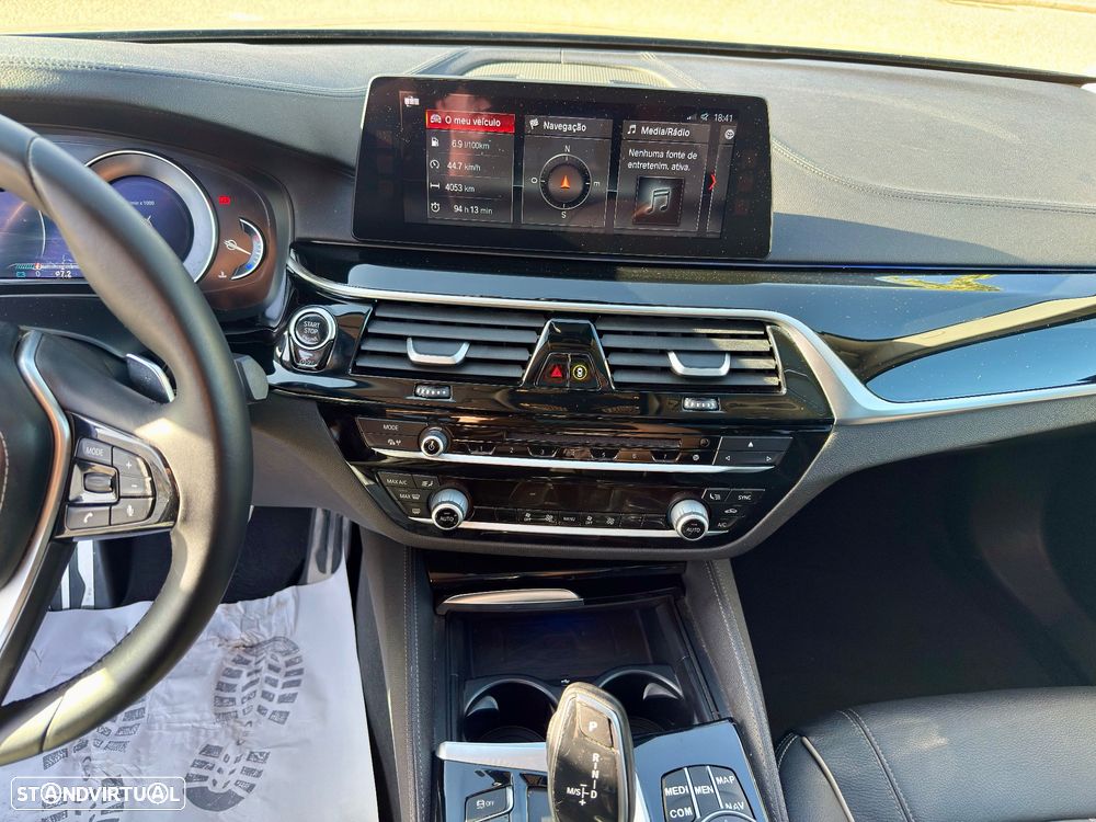 BMW 520 d Line Luxury Auto - 11