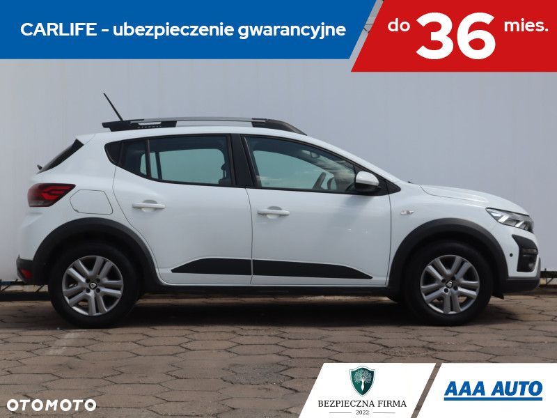 Dacia Sandero - 8