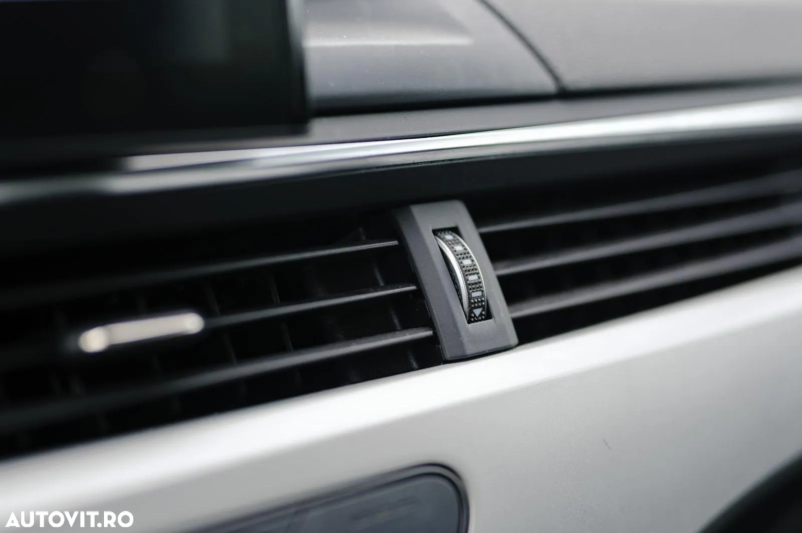 Audi A4 35 TFSI S tronic MHEV Advanced - 19