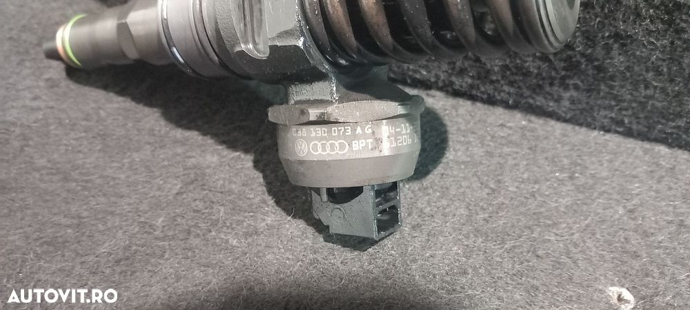 INJECTOR 1.9 BJB SKODA OCTAVIA 2  038130073 AG - 2