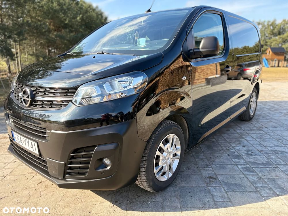Opel Vivaro - 1