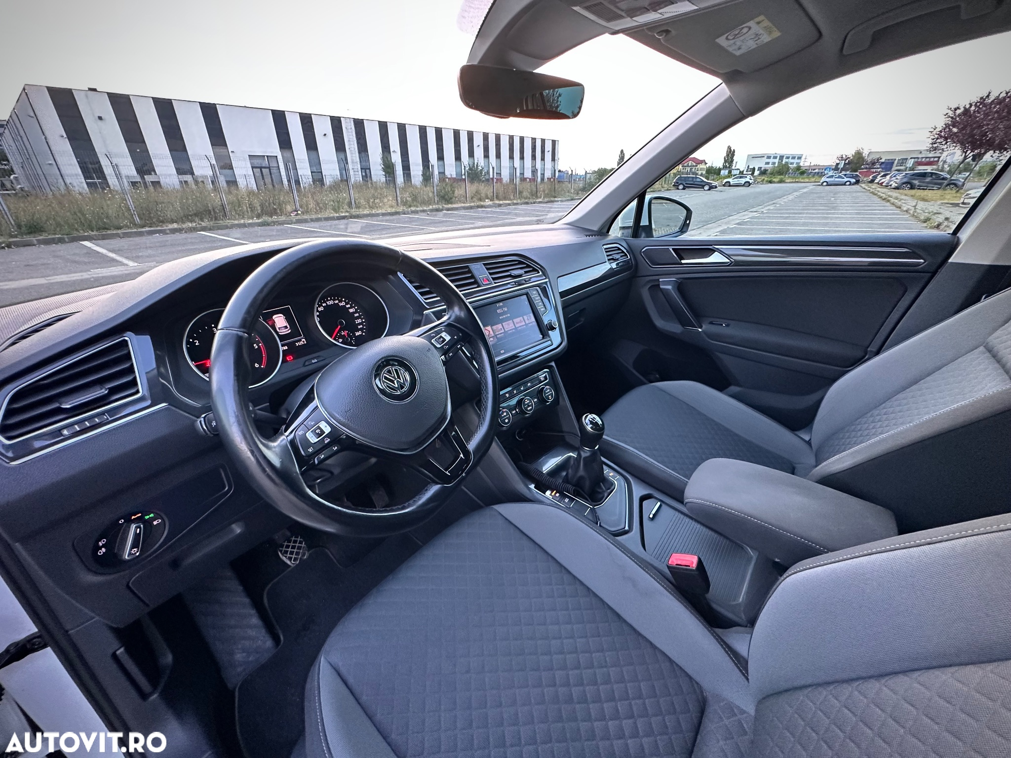 Volkswagen Tiguan 2.0 TDI DPF Comfortline - 10