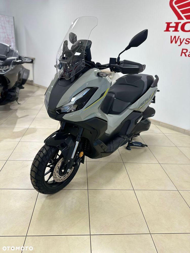Honda ADV350 - 3