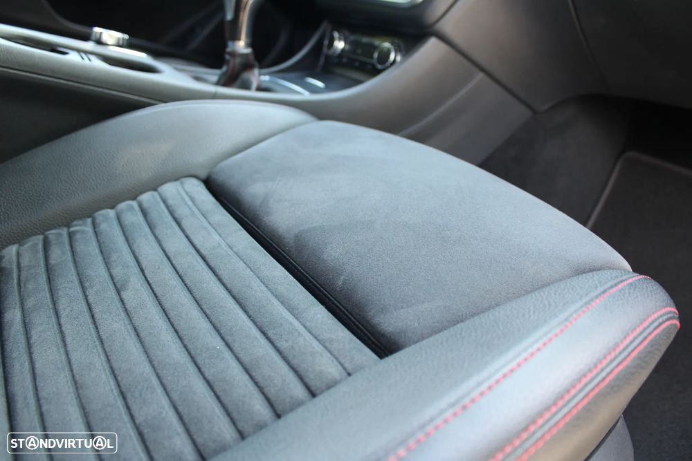 Mercedes-Benz CLA 180 d AMG Line - 18