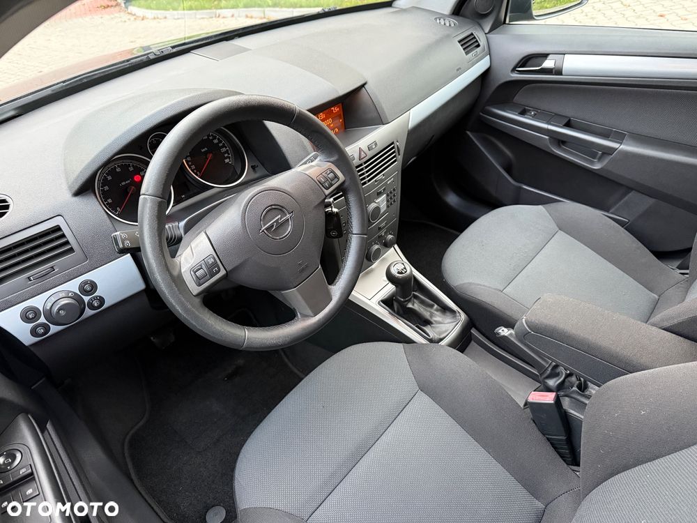 Opel Astra 1.6 Caravan Cosmo - 10