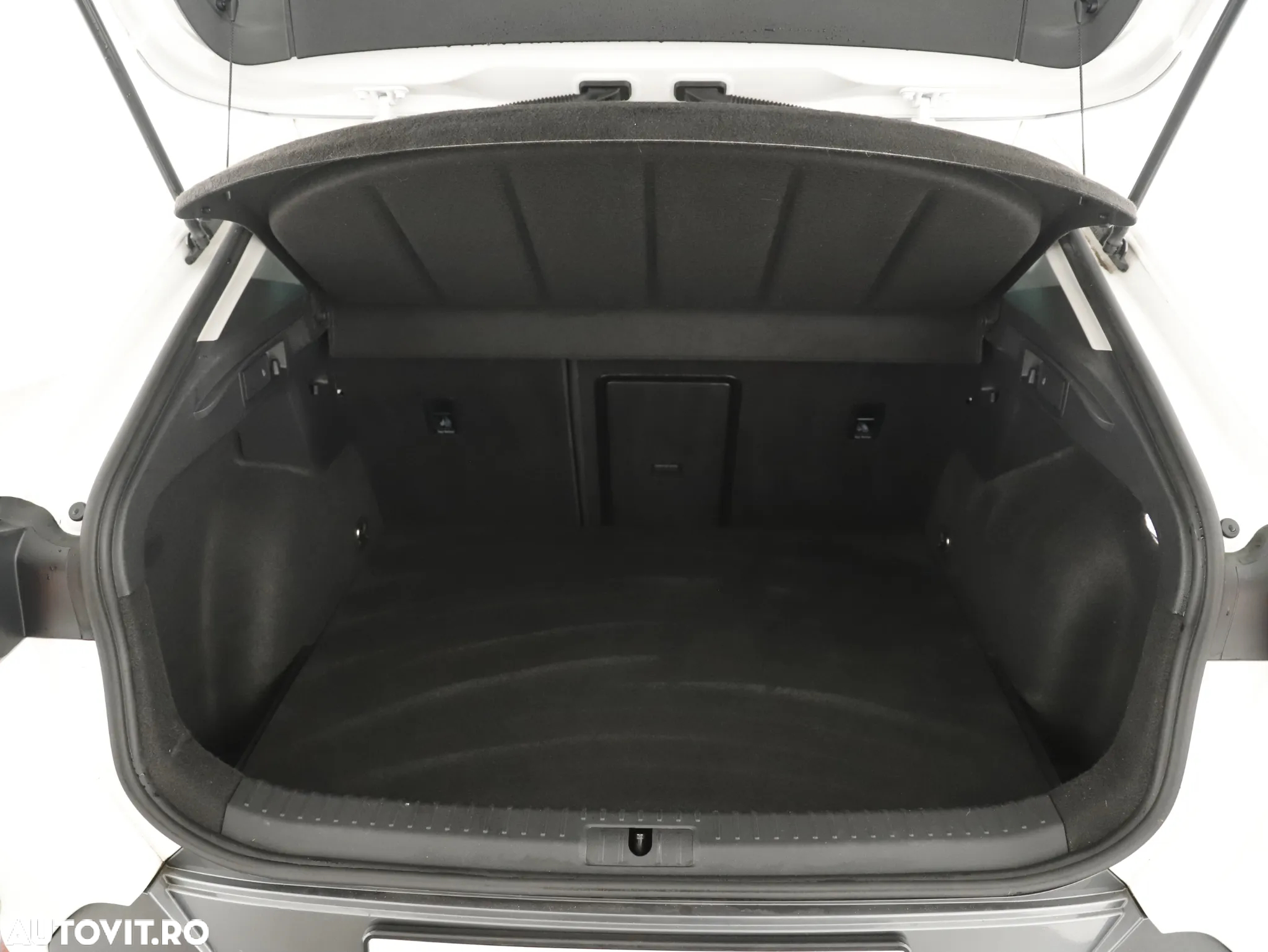 Cupra Formentor 1.4 e-Hybrid DSG - 27