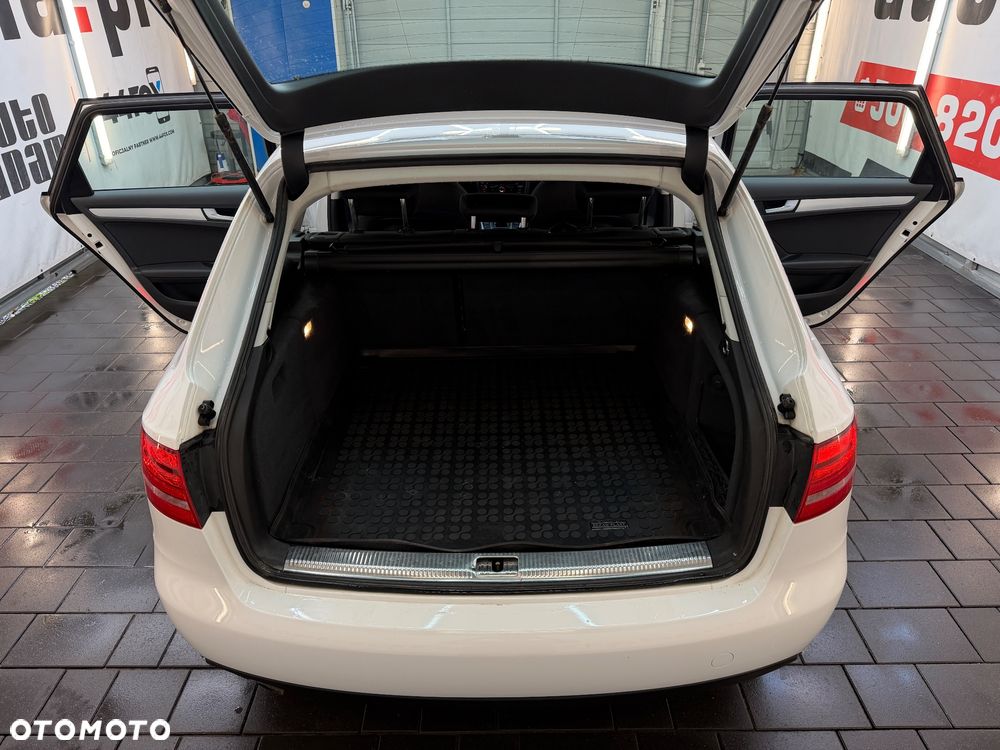 Audi A4 Avant 2.0 TDI DPF Quattro - 32
