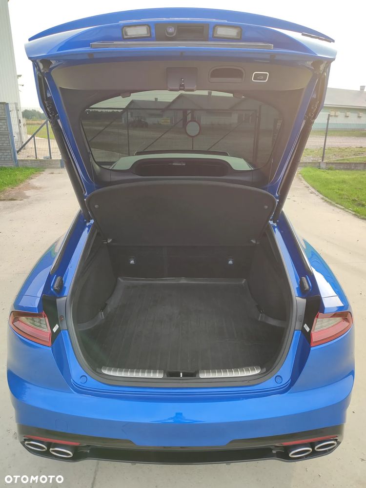 Kia Stinger 3.3 T-GDI V6 GT AWD - 16
