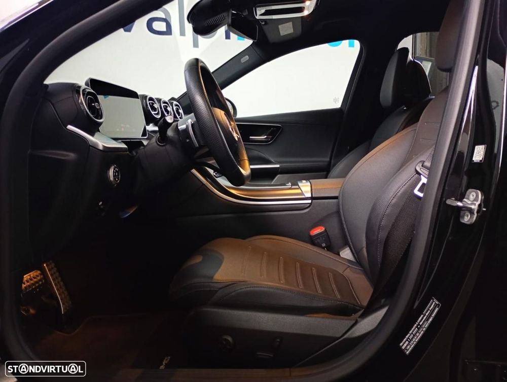 Mercedes-Benz C 300 e AMG Line — fotografia 10
