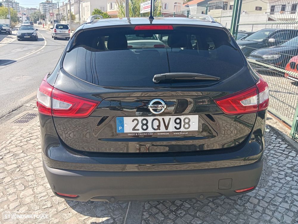 Nissan Qashqai 1.5 dCi N-Connecta 18 - 4