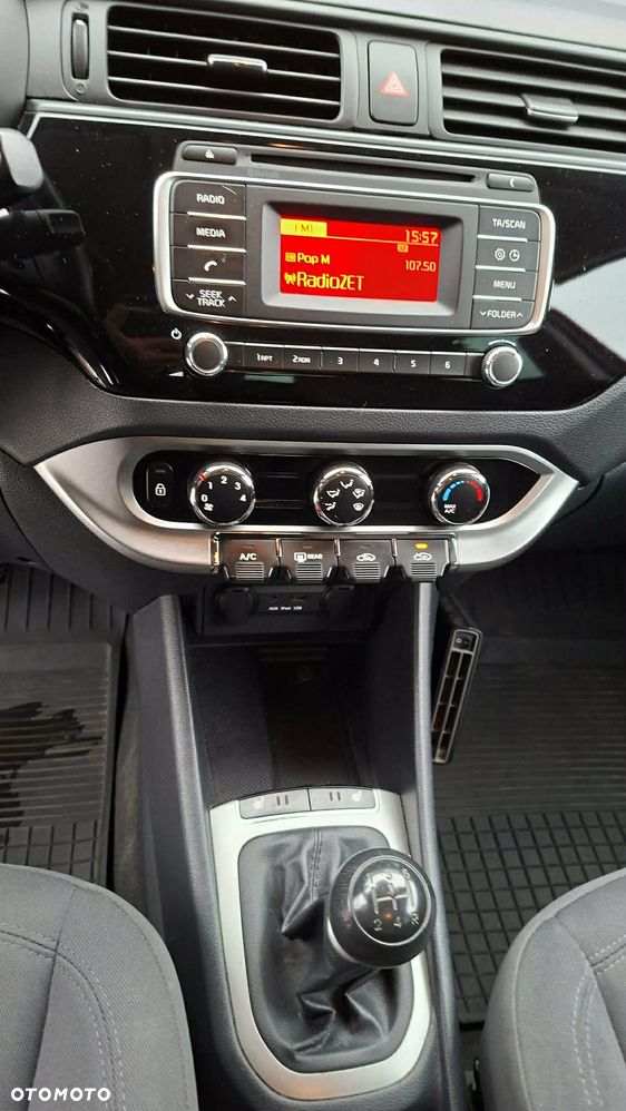 Kia Rio 1.2 Attract - 14