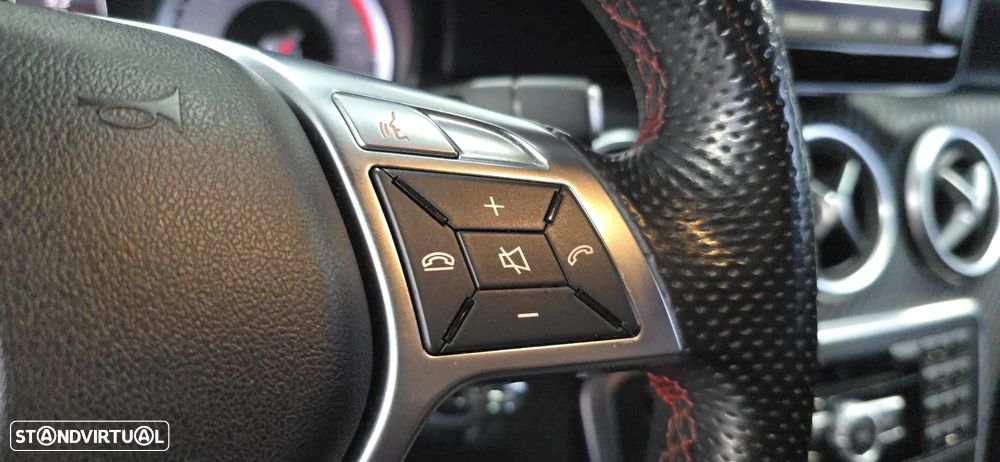 Mercedes-Benz A 180 CDI 7G-DCT AMG Line - 33