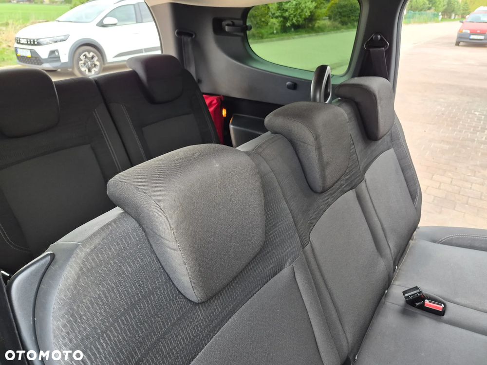 Dacia Lodgy 1.6 SCe Laureate S&S - 15