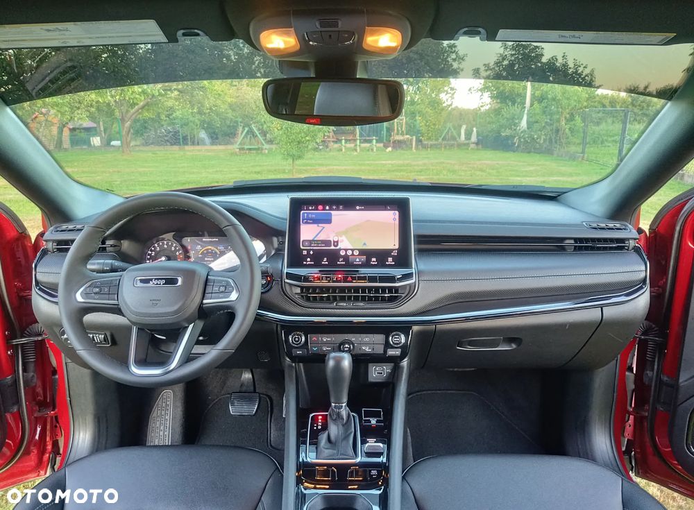 Jeep Compass - 25