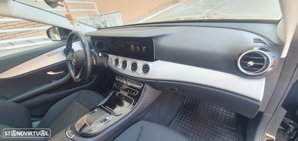 Mercedes-Benz E 300 - 11
