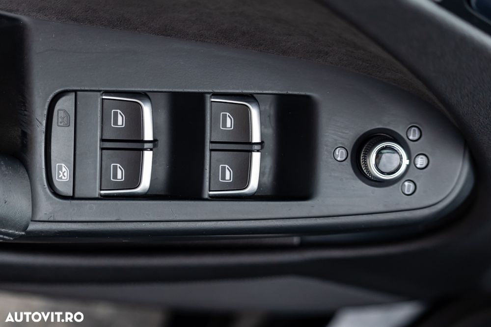 Audi A4 Limuzina 2.0 TDI Multitronic - 33