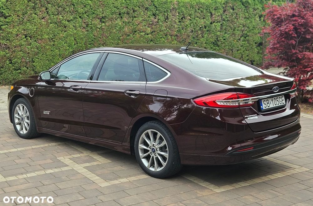 Ford Fusion - 4