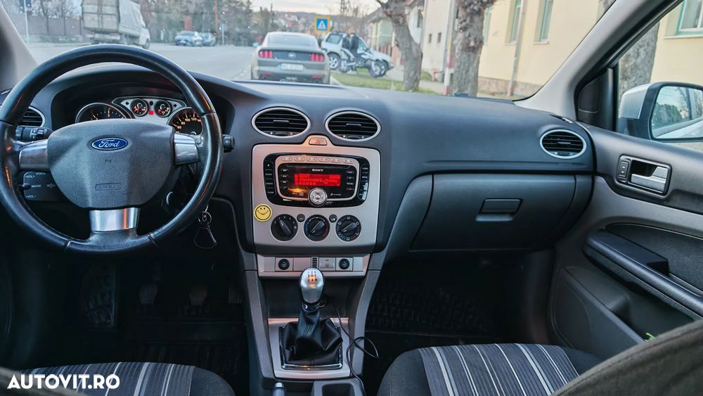 Ford Focus 1.6 TDCi DPF Trend - 6