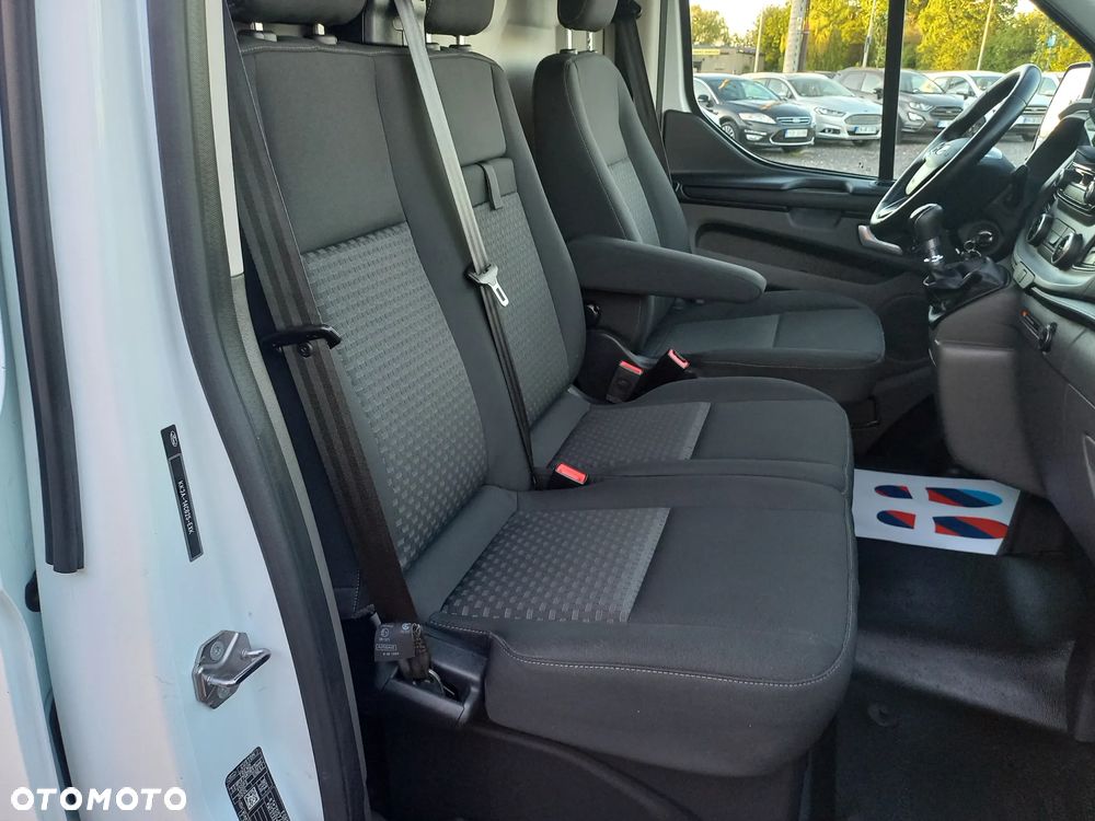 Ford Transit Custom - 22